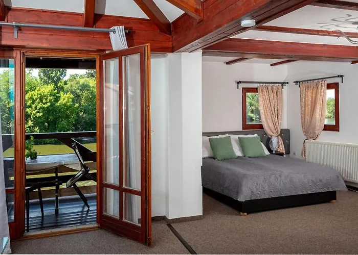 Eden Lounge Restaurant & 3* Верешедьхаз