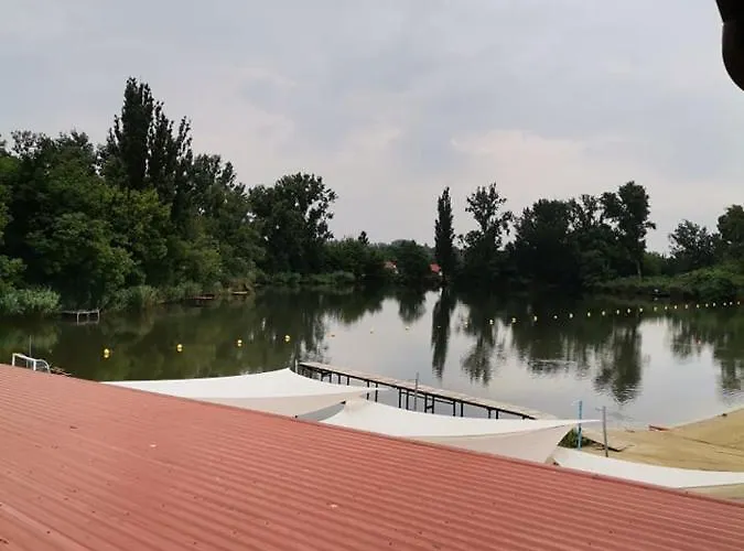 Eden Lounge Restaurant & 3* Верешедьхаз